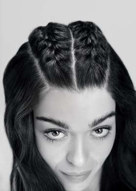 True-or-false-common-myths-about-dandruff